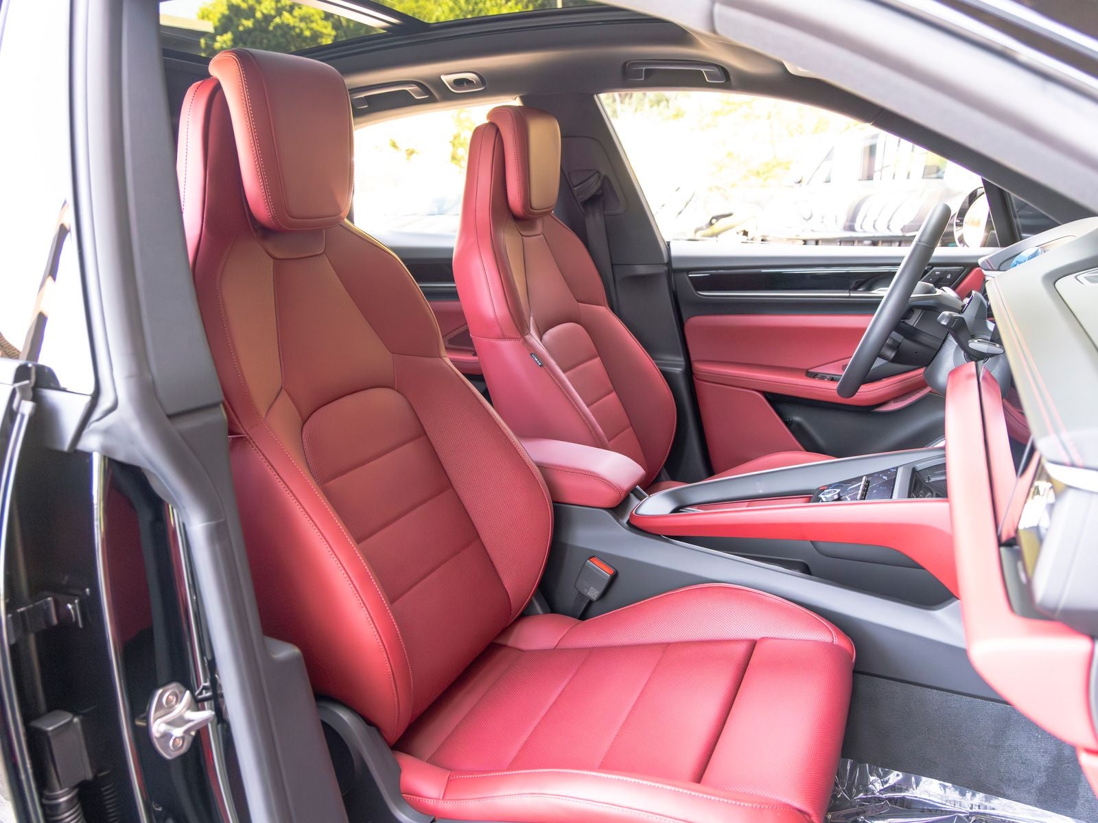 2026 Porsche Macan 4 Electric
