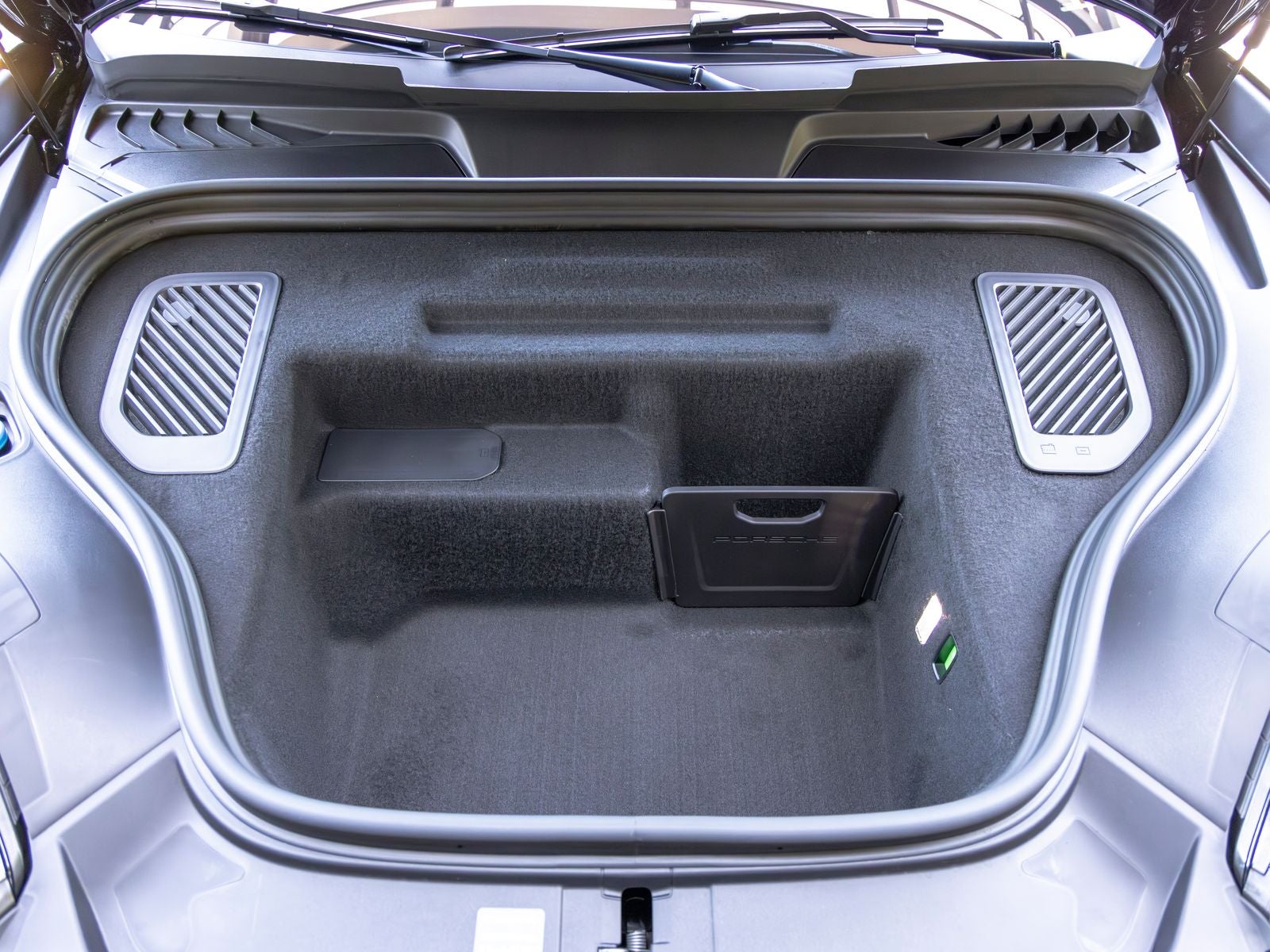 2026 Porsche Macan 4 Electric