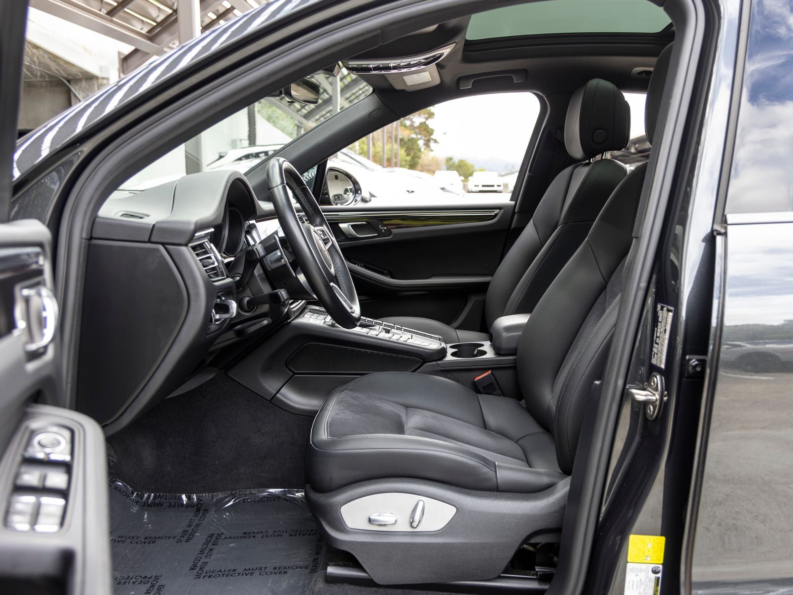 2021 Porsche Macan Macan S