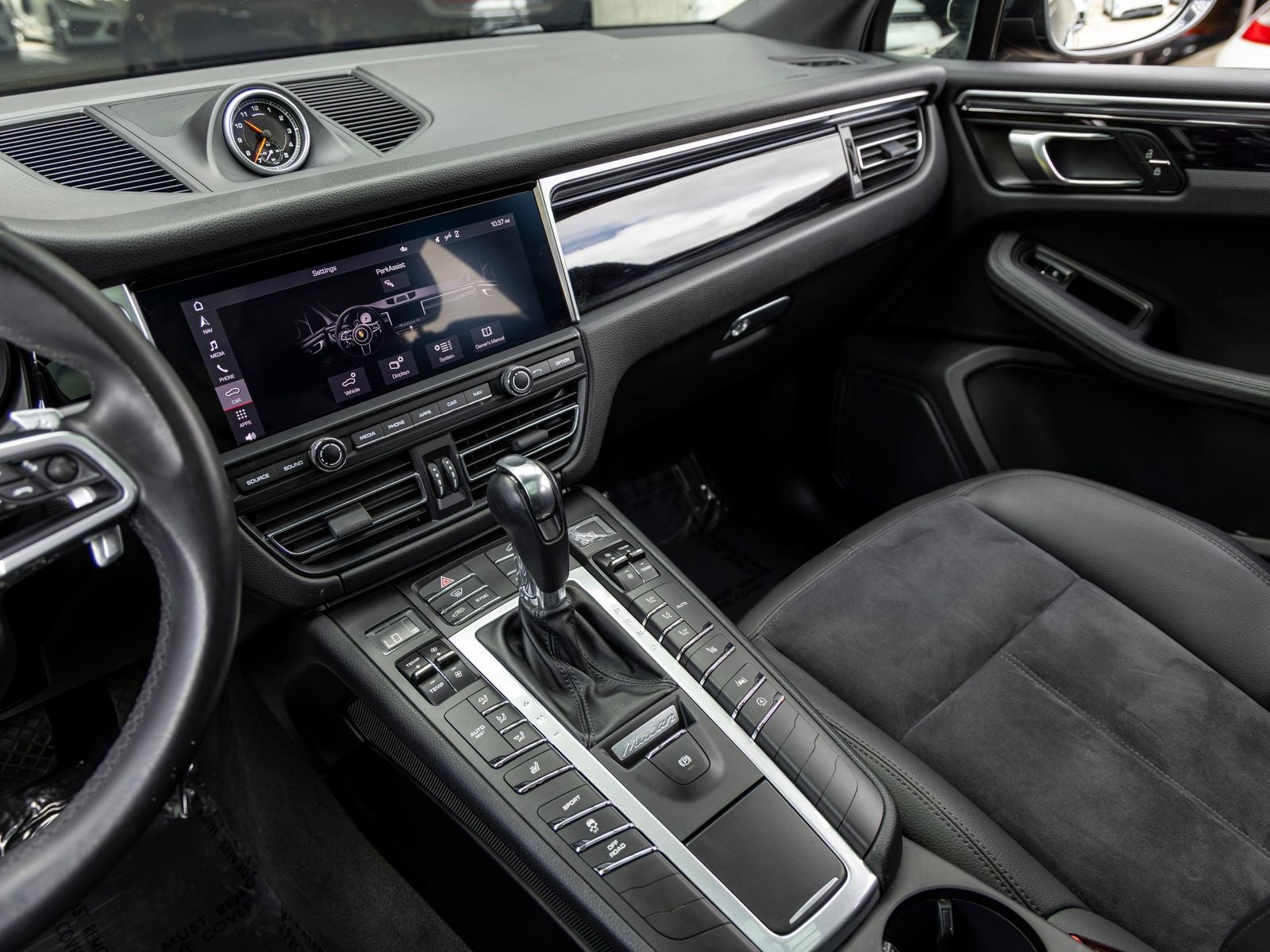 2021 Porsche Macan Macan S