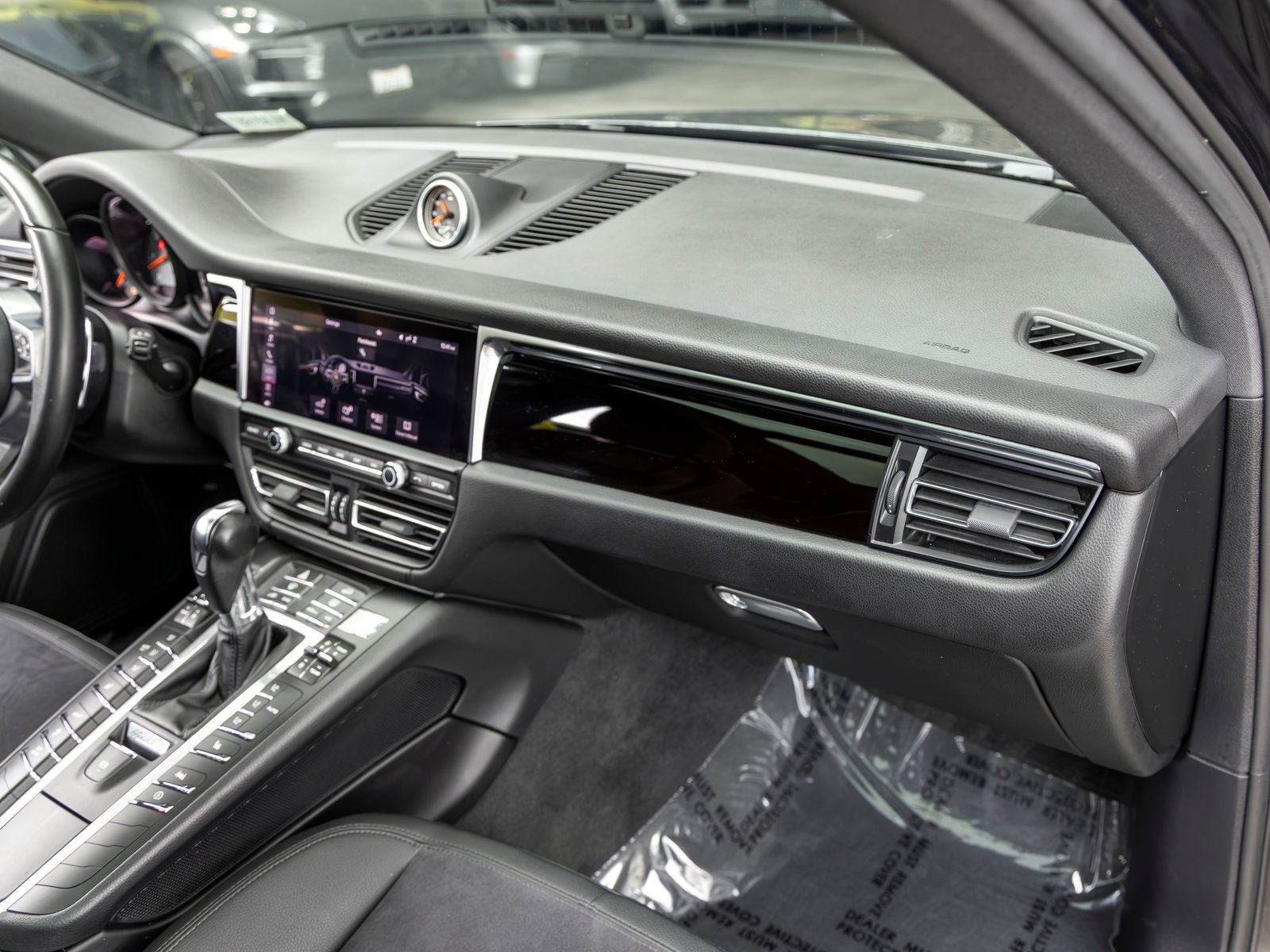 2021 Porsche Macan Macan S