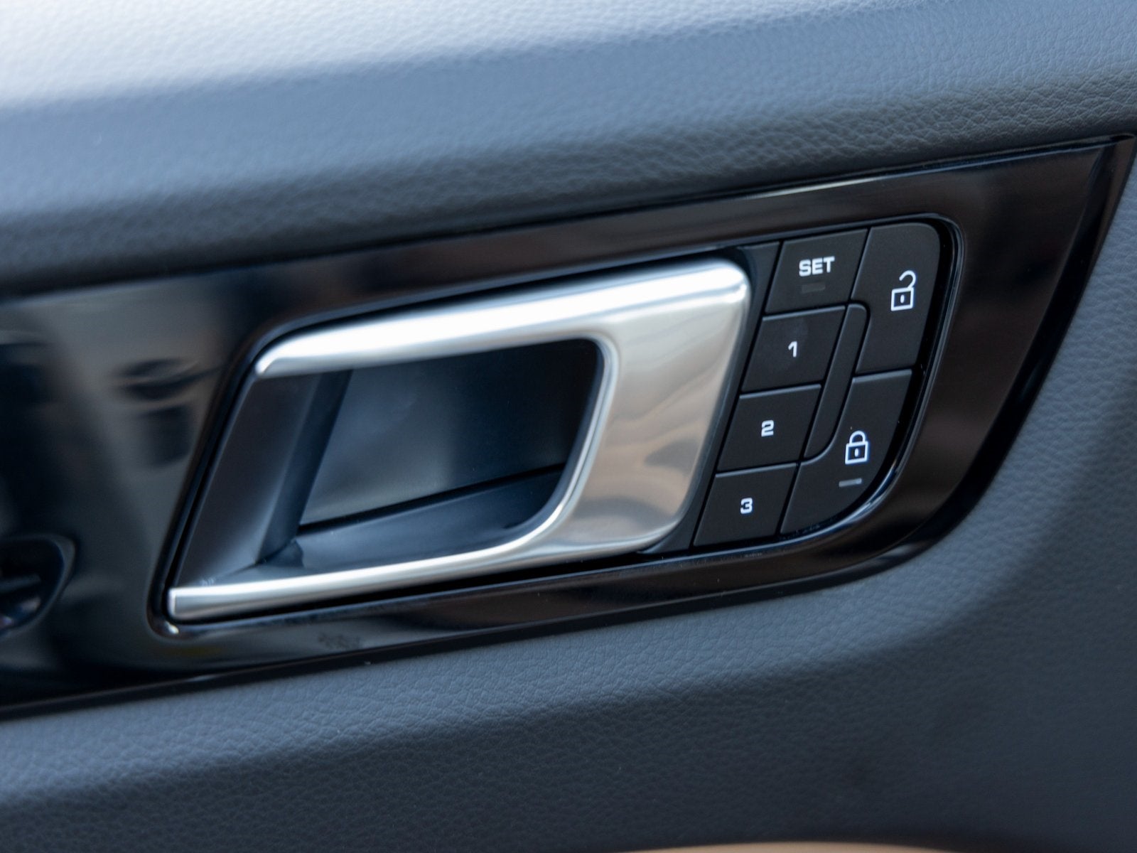 2023 Porsche Cayenne Cayenne S (MY23)