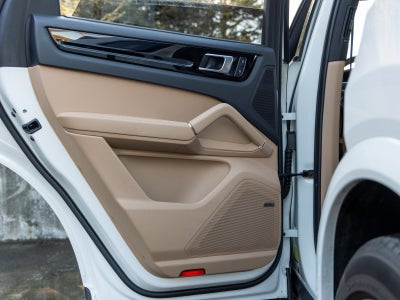 2023 Porsche Cayenne Cayenne S (MY23)