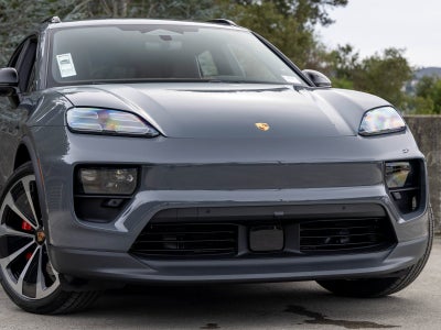 2026 Porsche Macan Macan 4S Electric