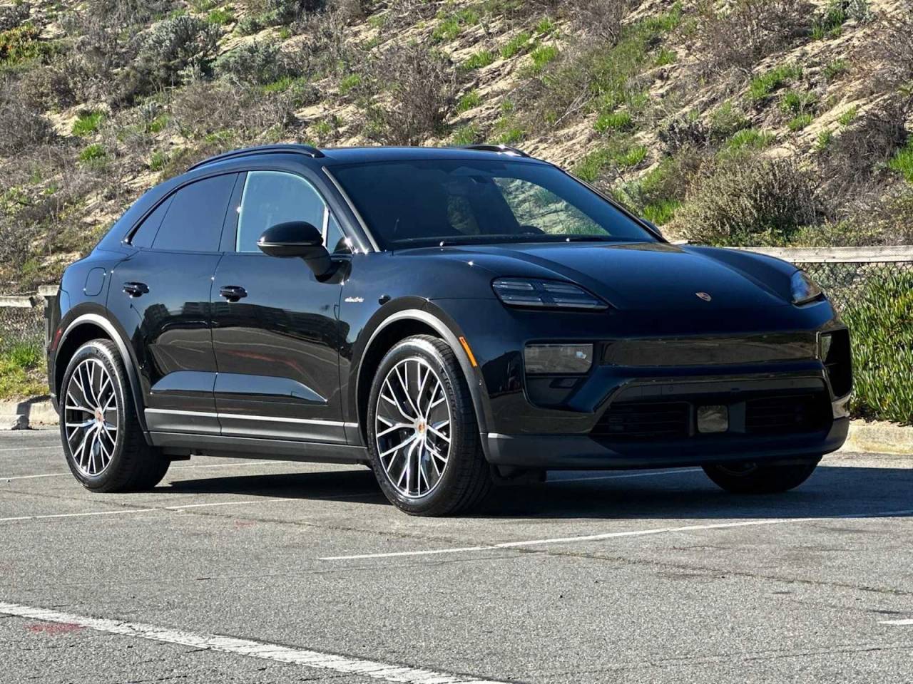 2025 Porsche Macan Macan 4S Electric