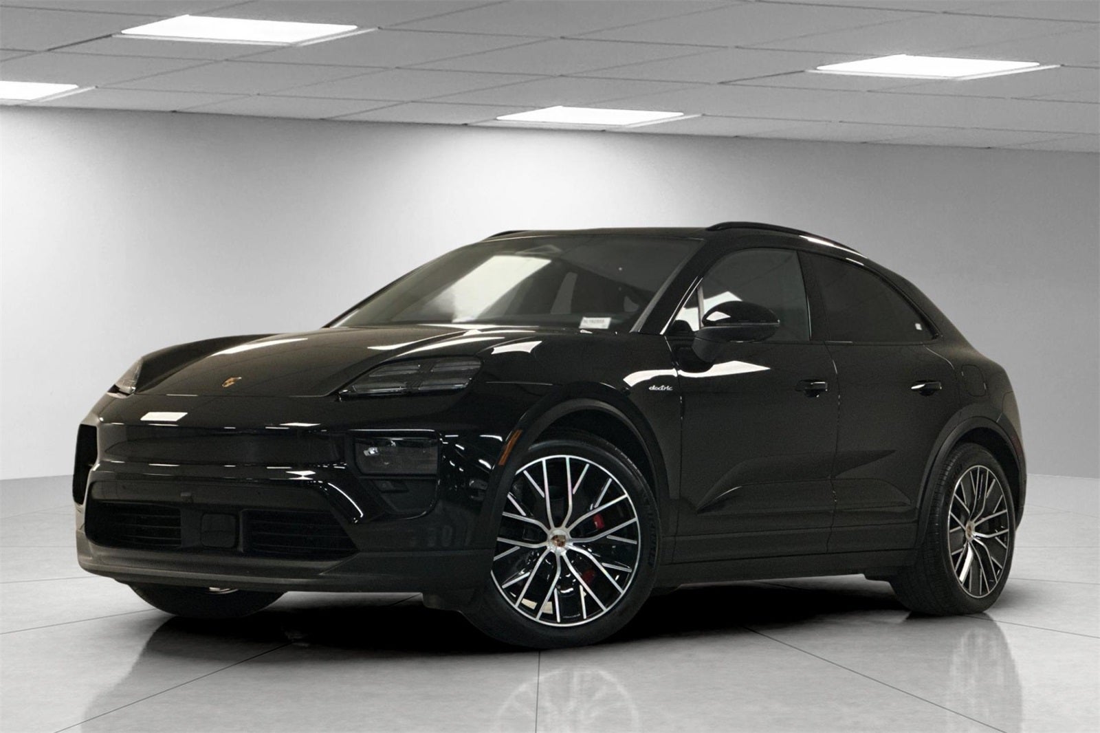 2025 Porsche Macan Macan 4S Electric