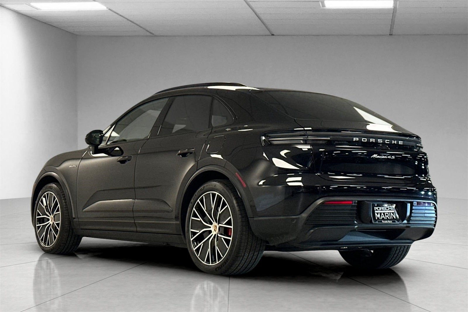2025 Porsche Macan Macan 4S Electric