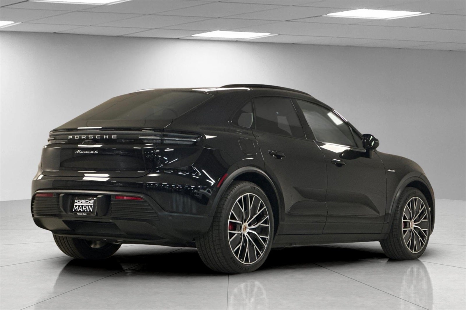 2025 Porsche Macan Macan 4S Electric