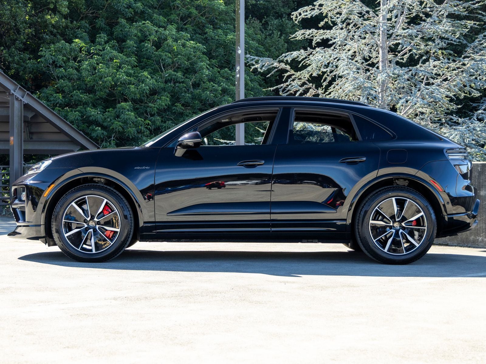 2026 Porsche Macan Turbo Electric