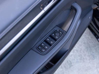 2026 Porsche Macan Turbo Electric