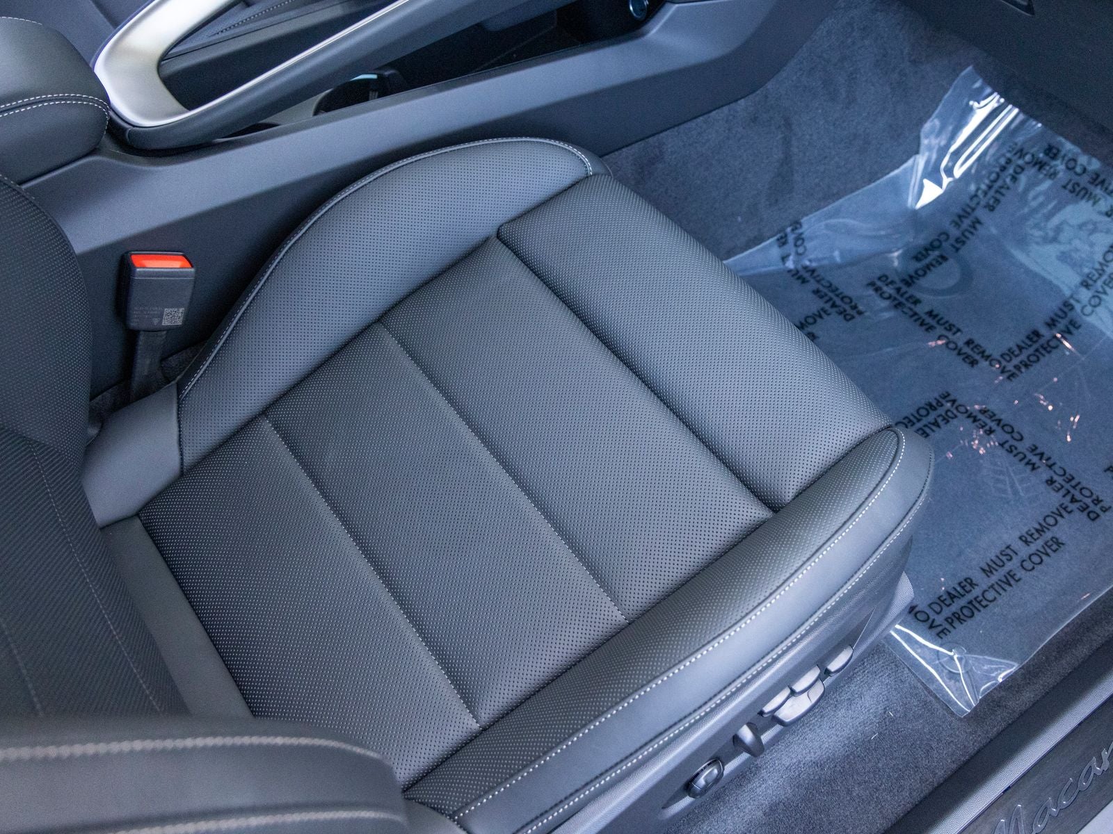 2026 Porsche Macan Turbo Electric