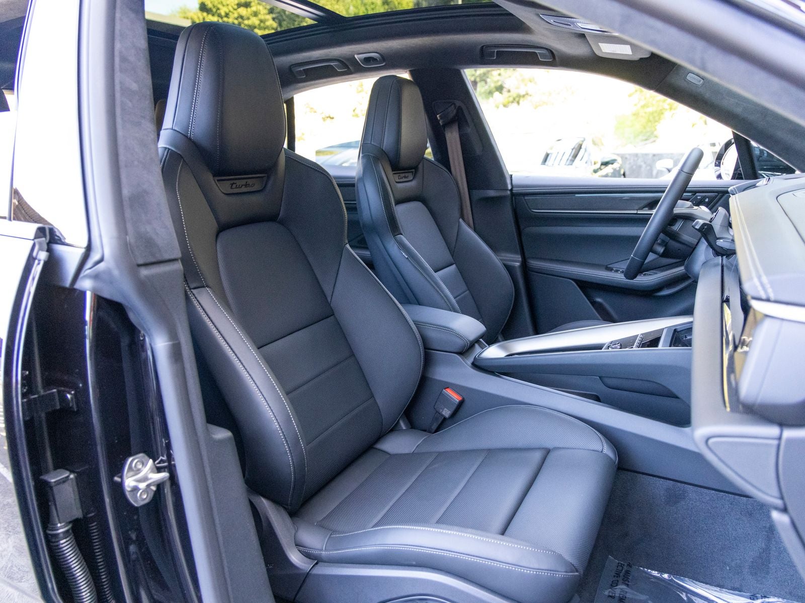 2026 Porsche Macan Turbo Electric