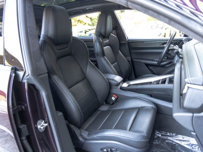 2024 Porsche Macan Turbo Electric