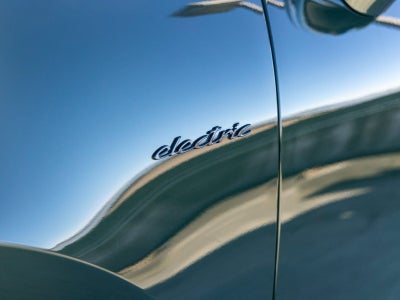 2024 Porsche Macan Macan Turbo Electric