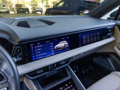 2024 Porsche Macan Macan Turbo Electric