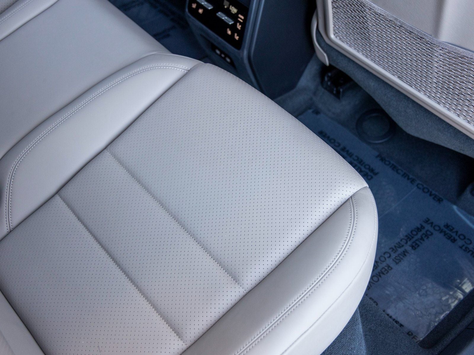 2024 Porsche Macan Macan Turbo Electric