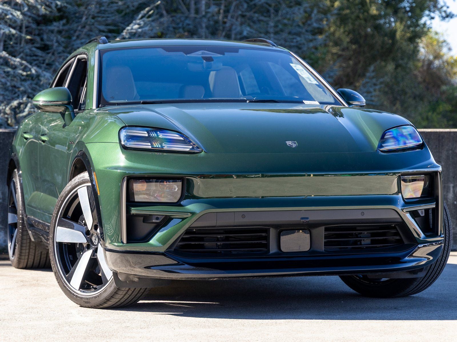 2024 Porsche Macan Macan Turbo Electric