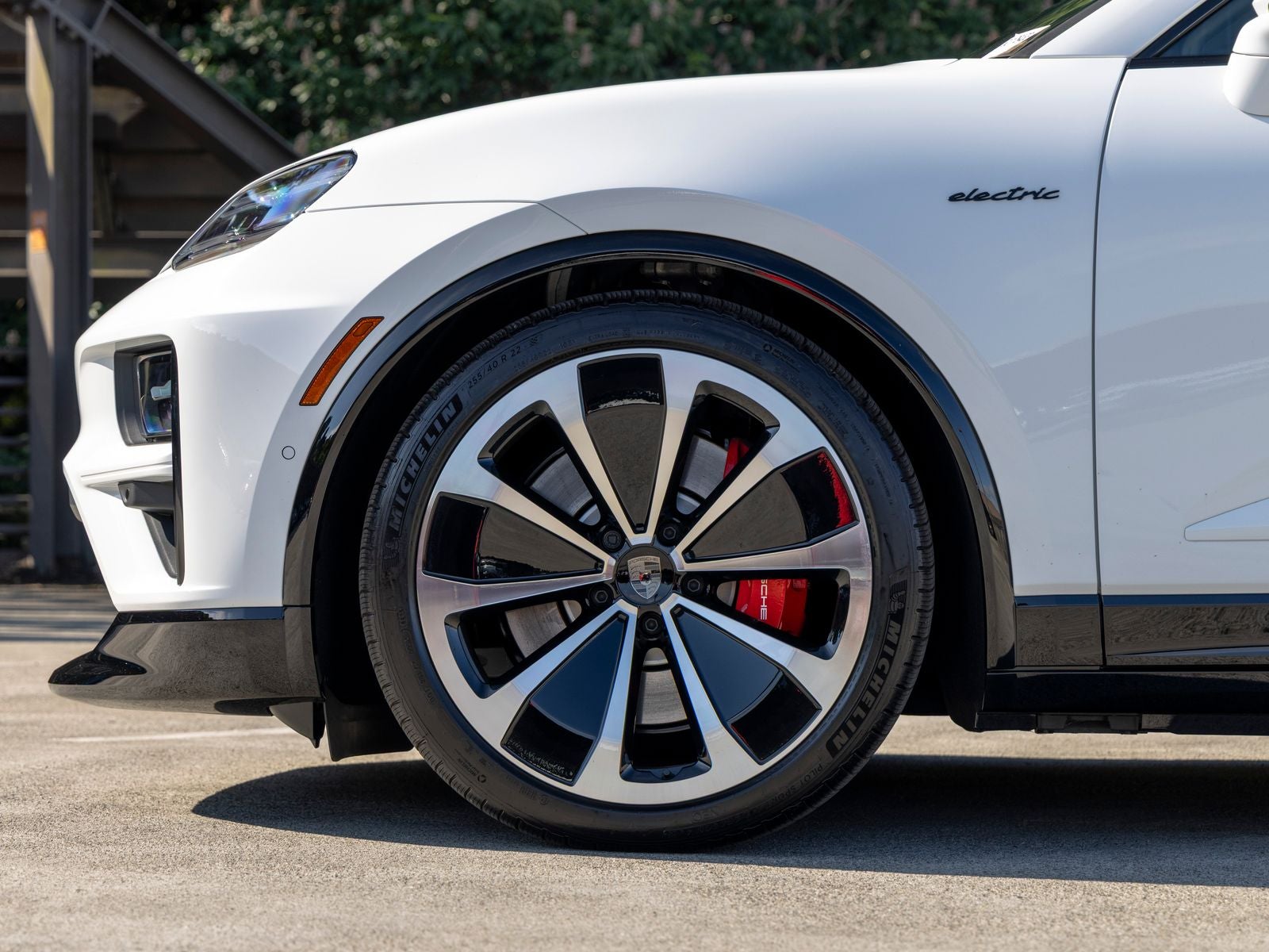 2025 Porsche Macan Turbo Electric