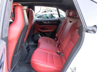 2025 Porsche Macan Turbo Electric