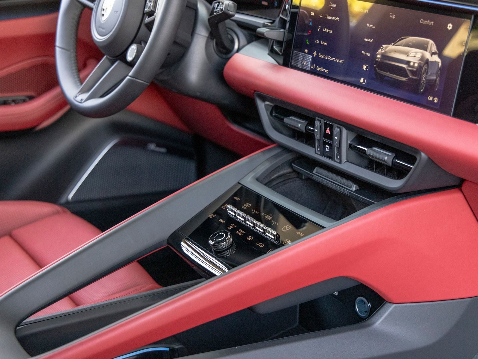 2025 Porsche Macan Turbo Electric - Photo 58