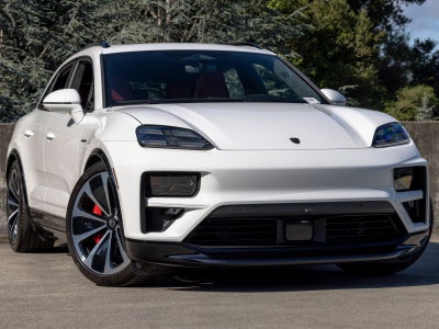2025 Porsche Macan Turbo Electric