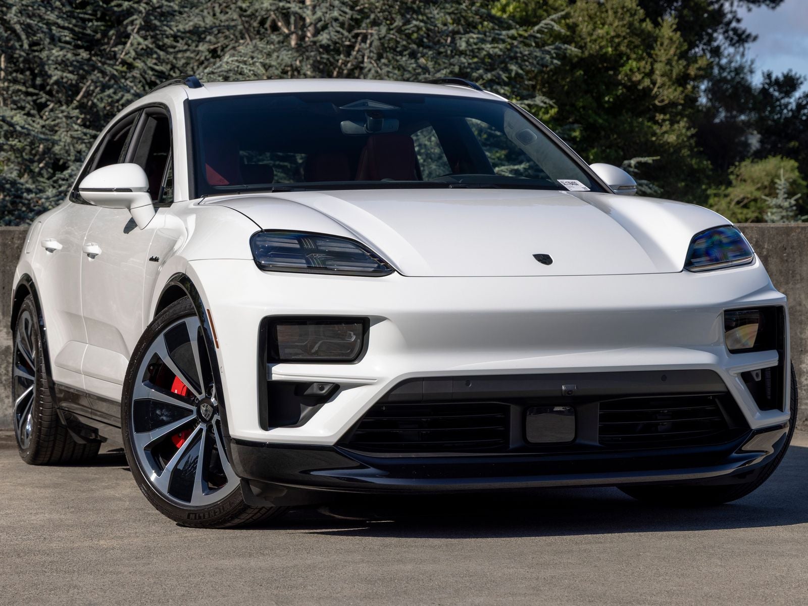 2025 Porsche Macan Turbo Electric