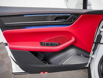 2025 Porsche Macan Turbo Electric