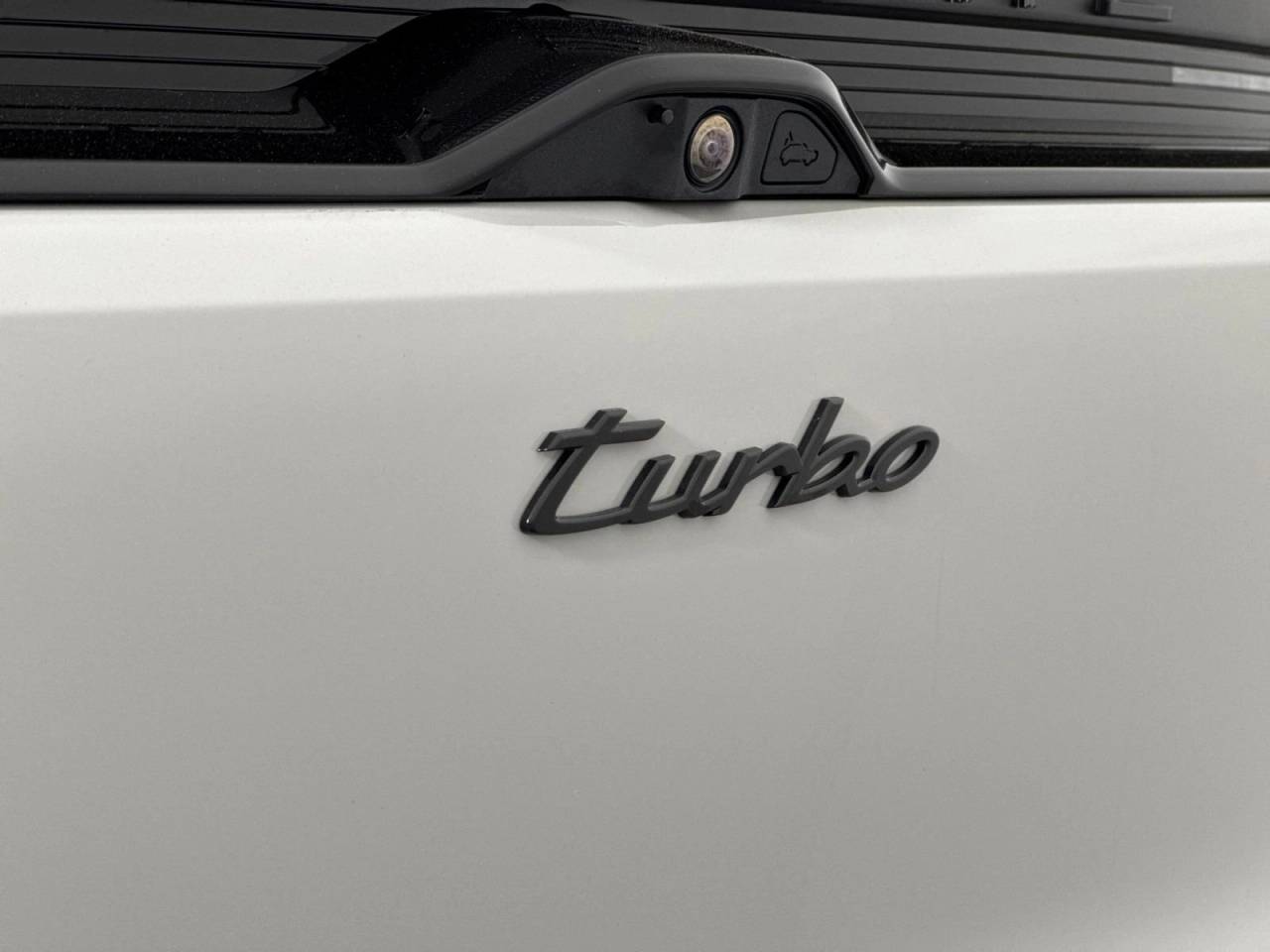 2026 Porsche Macan Turbo Electric