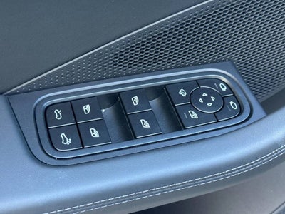 2026 Porsche Macan Turbo Electric