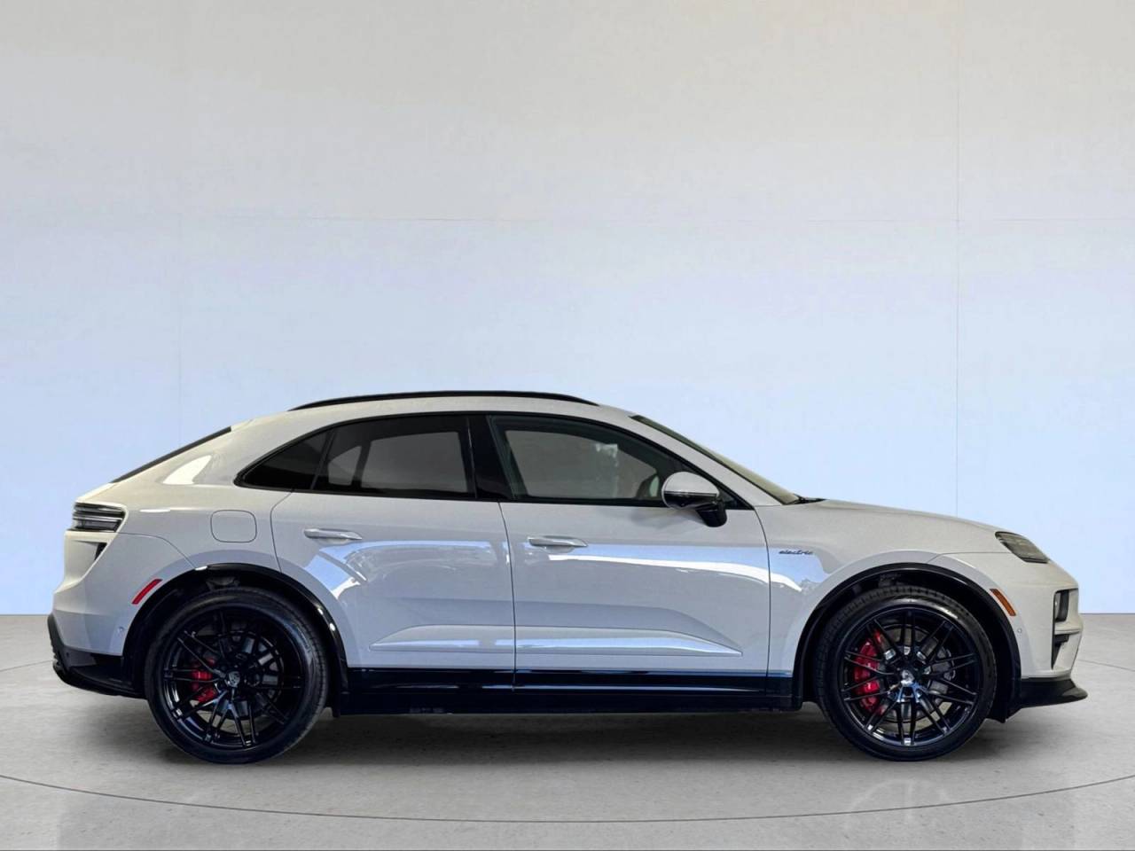 2026 Porsche Macan Turbo Electric