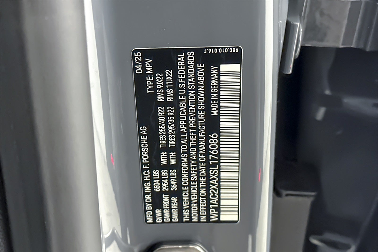 2025 Porsche Macan Macan Turbo Electric