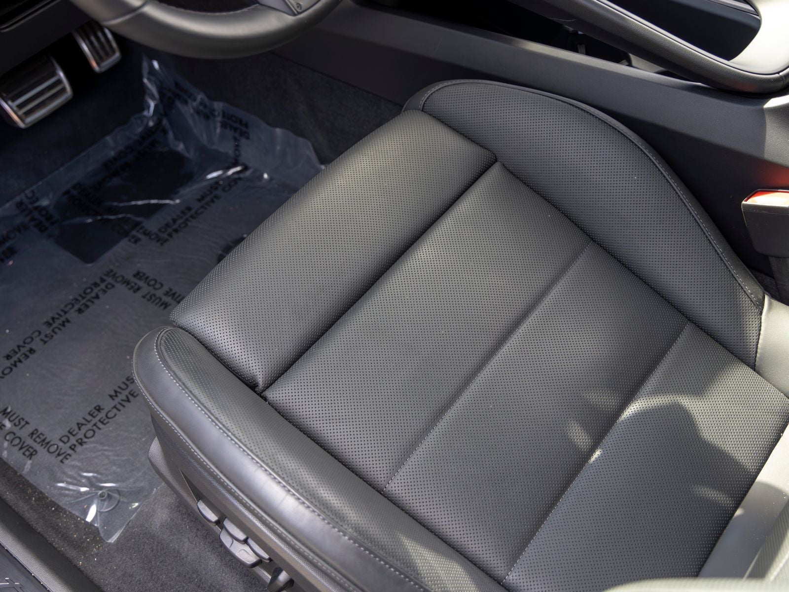 2025 Porsche Macan Turbo Electric