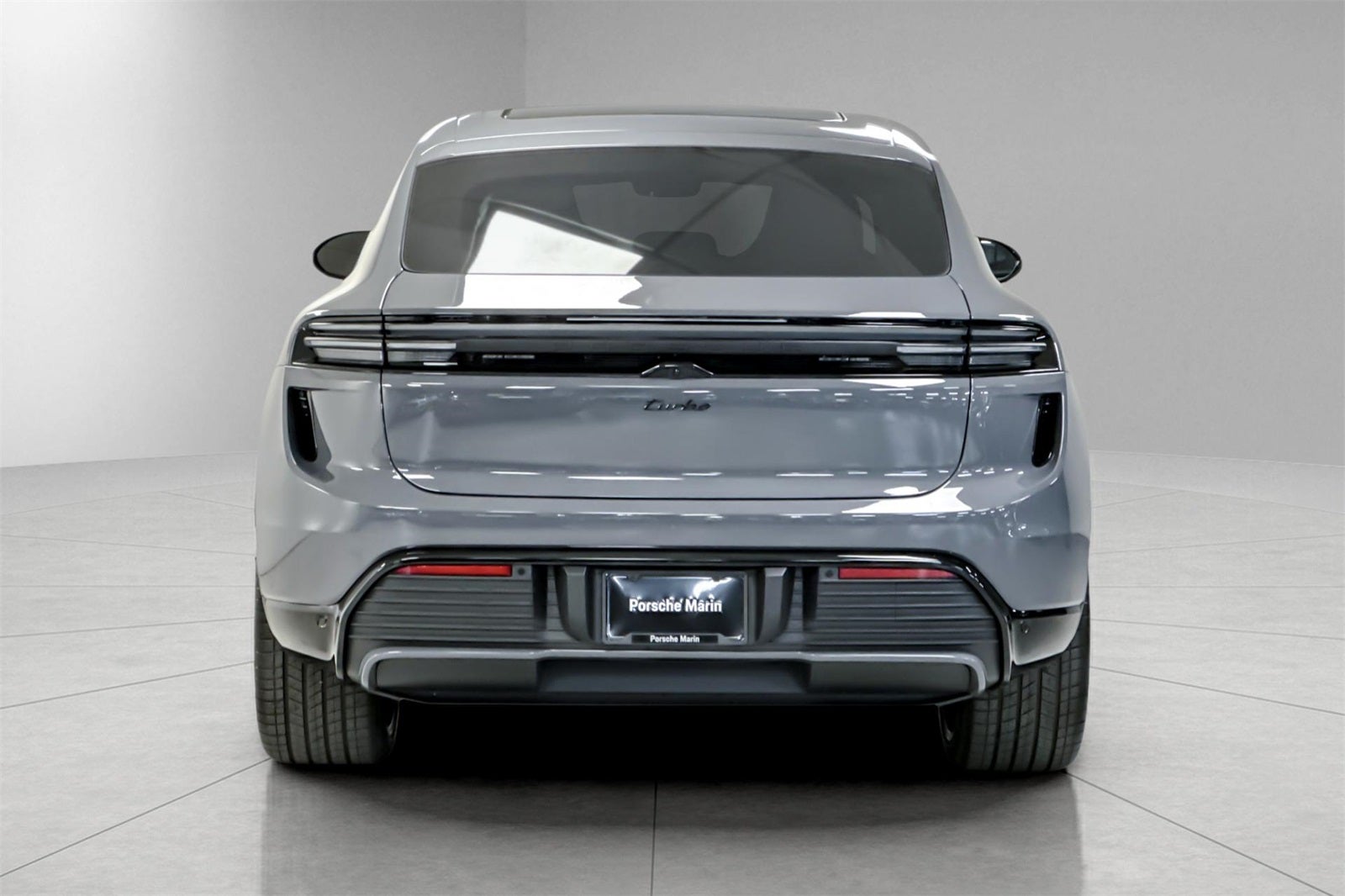 2025 Porsche Macan Macan Turbo Electric