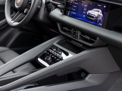 2025 Porsche Macan Macan Electric