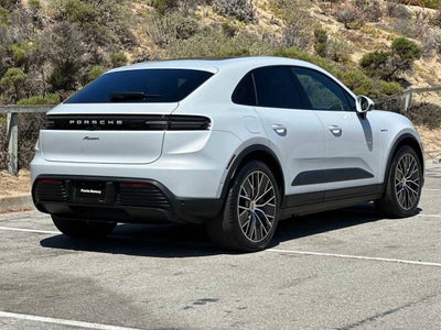 2025 Porsche Macan Macan Electric
