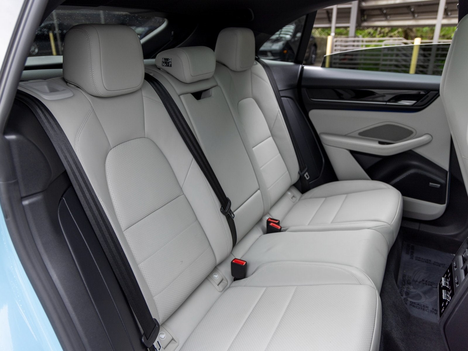 2025 Porsche Macan Macan Electric