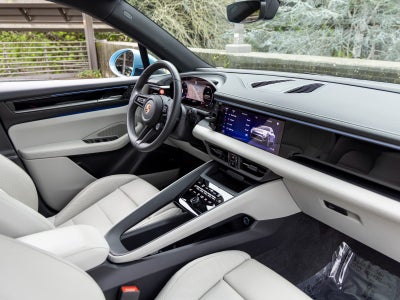 2025 Porsche Macan Macan Electric