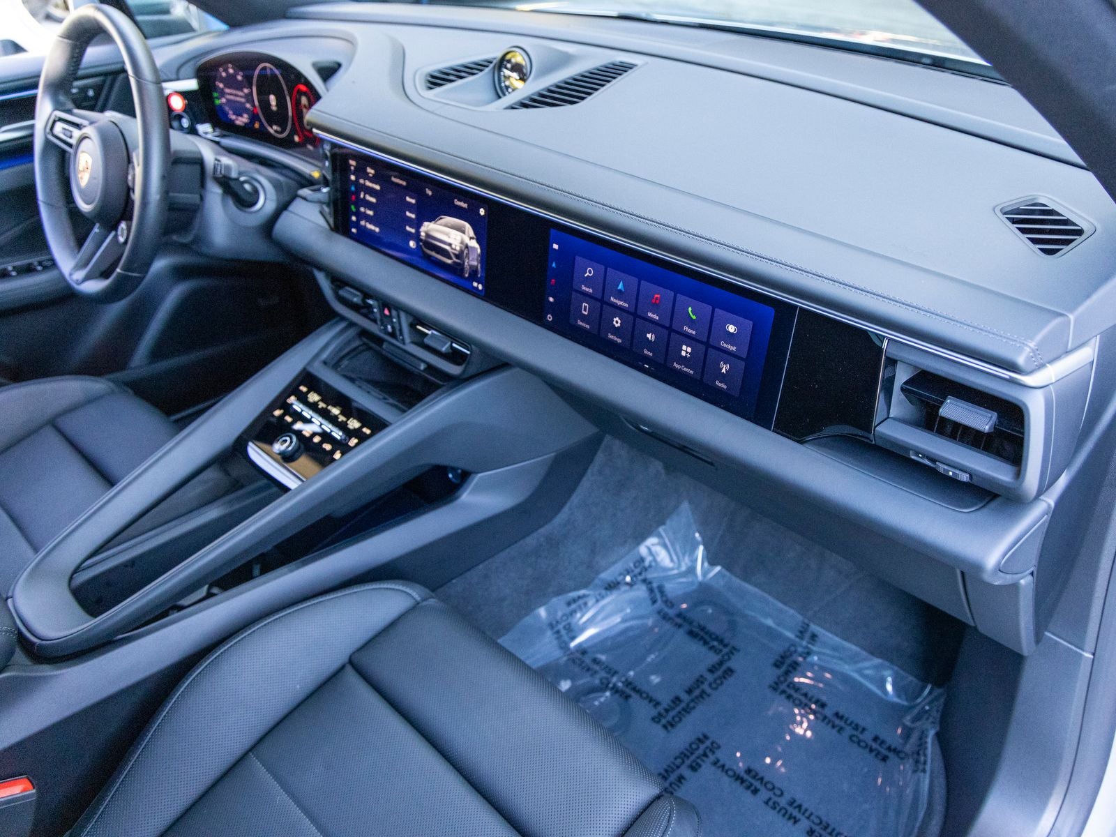 2025 Porsche Macan Macan Electric