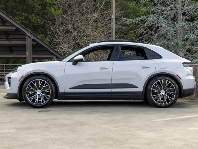 2025 Porsche Macan Macan Electric