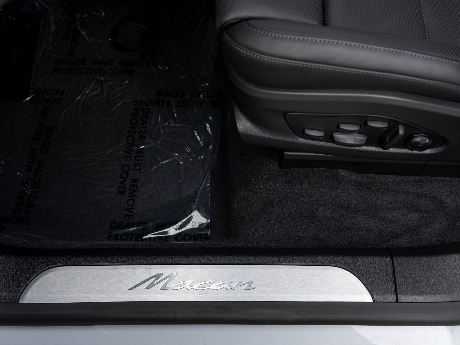 2025 Porsche Macan Macan Electric