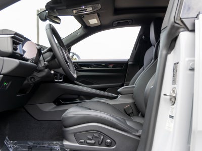 2025 Porsche Macan Macan Electric