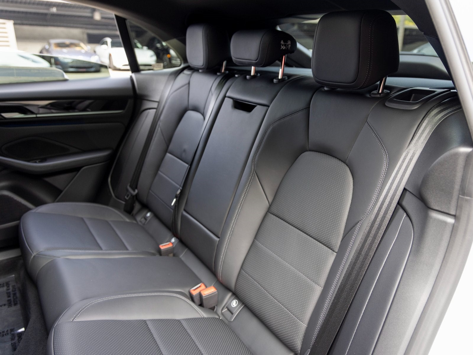 2025 Porsche Macan Macan Electric