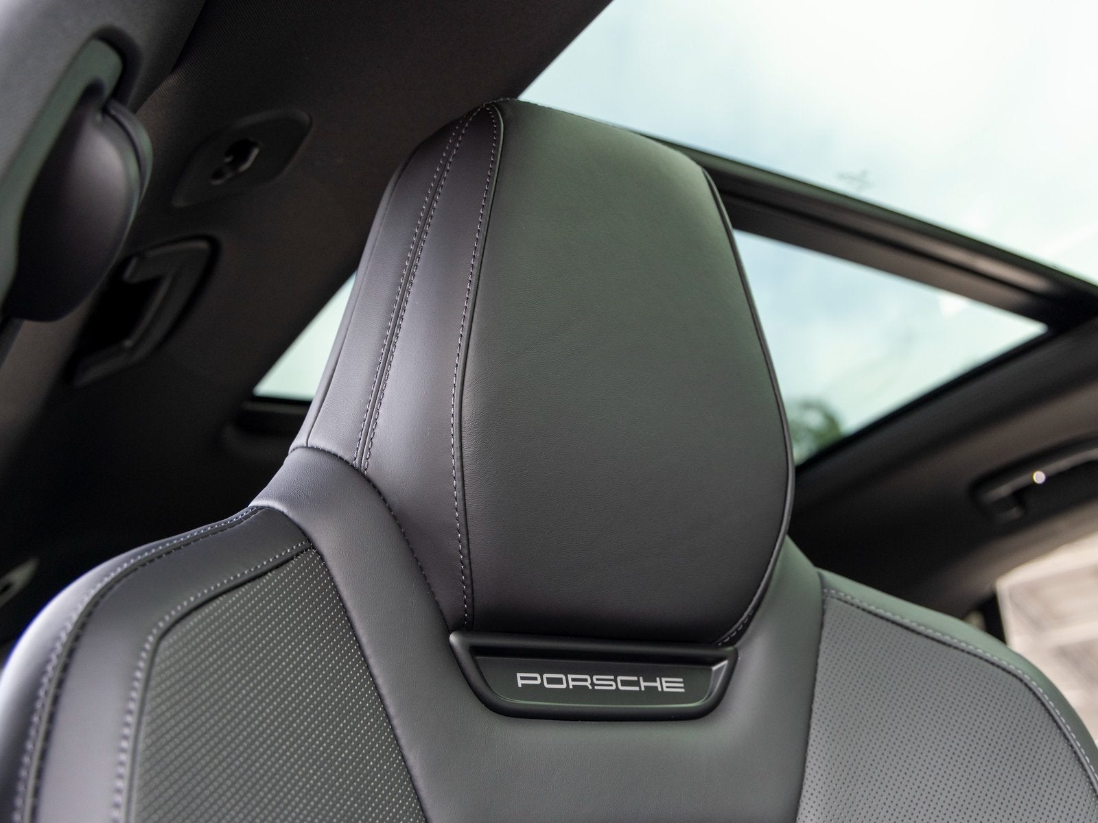 2025 Porsche Macan Macan Electric