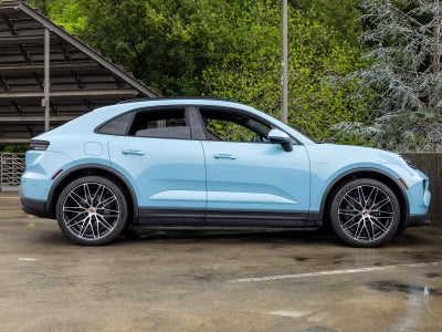 2025 Porsche Macan Macan Electric