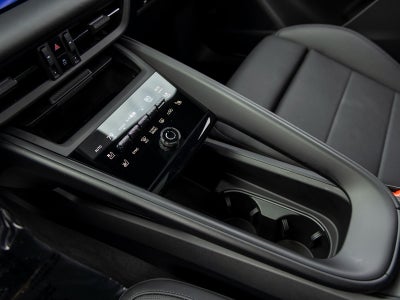 2025 Porsche Macan Macan Electric