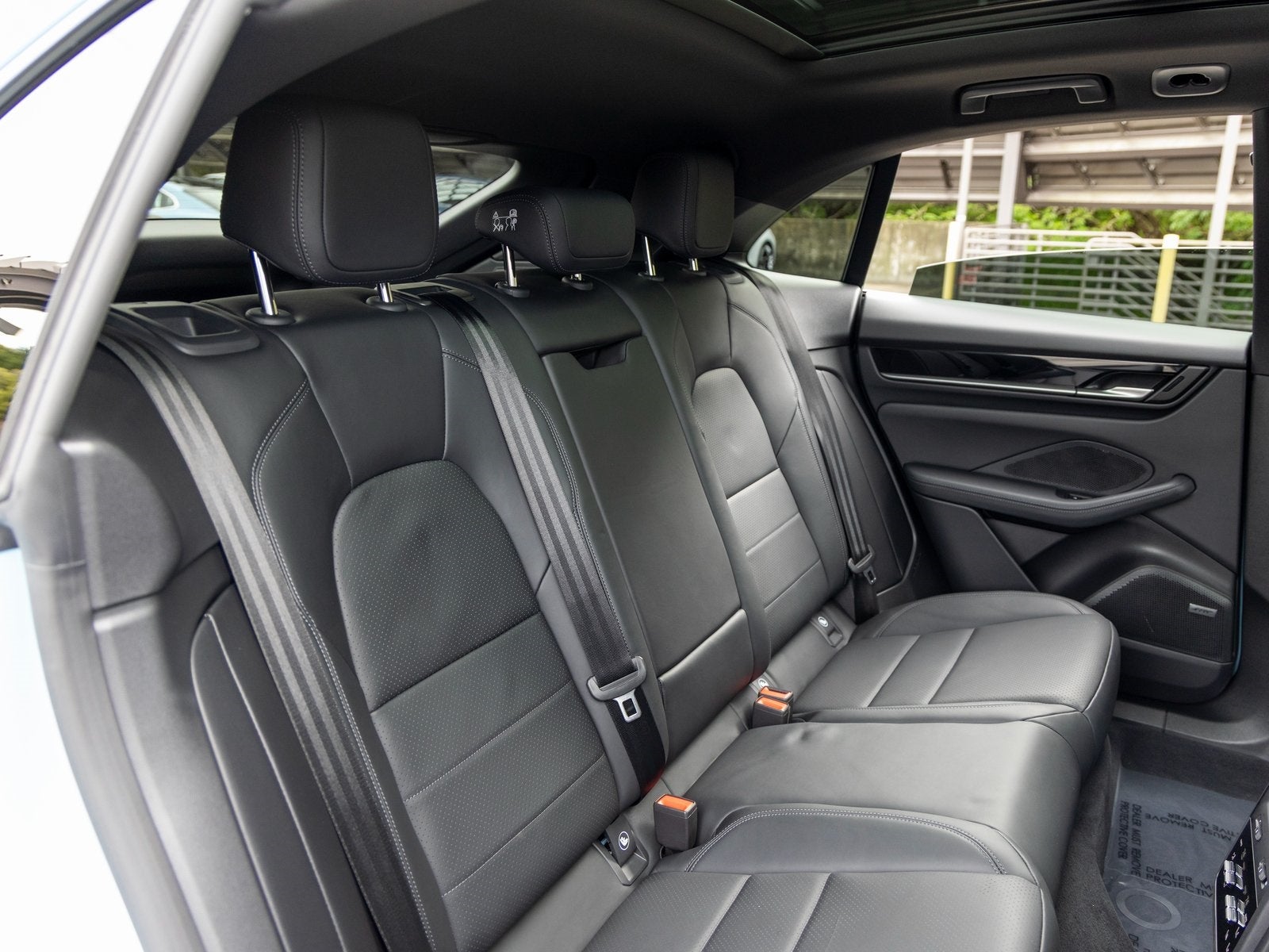 2025 Porsche Macan Macan Electric