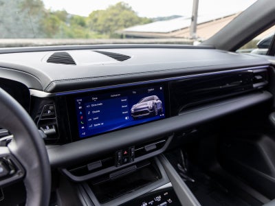 2025 Porsche Macan Macan Electric