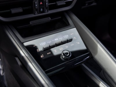 2025 Porsche Macan Macan Electric