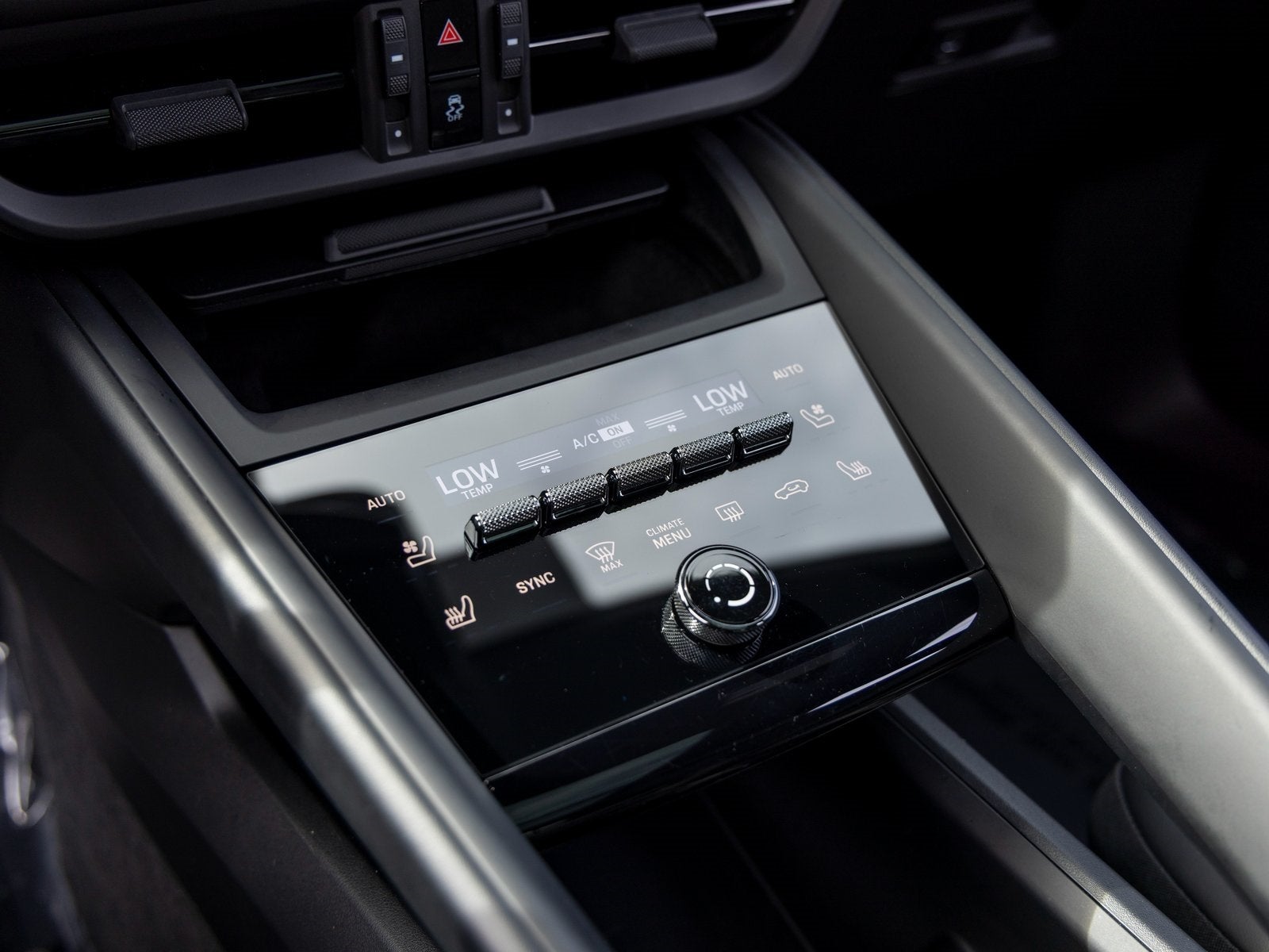 2025 Porsche Macan Macan Electric