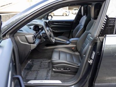 2025 Porsche Macan Macan Electric